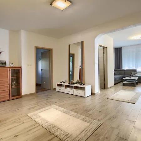 Apartman Buddy Marčana